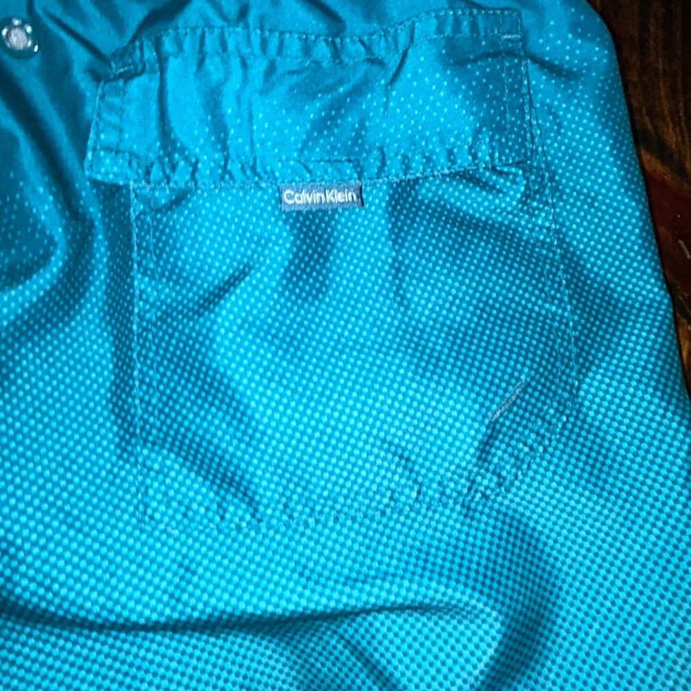 Calvin Klein Mens Swim Trunks Size M Turquoise Blue Micro Dot Mesh Lined Shorts